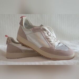 Stylish Dolce Vita Women's Sneakers. Like New. PerTag 9.5 But fits 10.5.Leather.